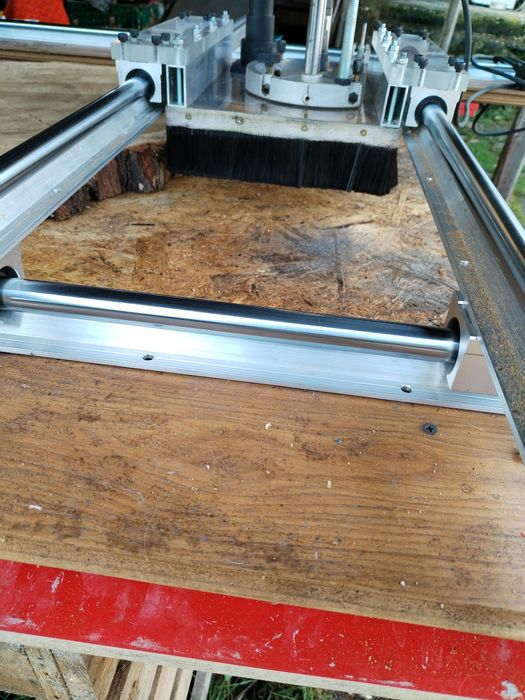 Sistem de ghidaj liniar planare lemn