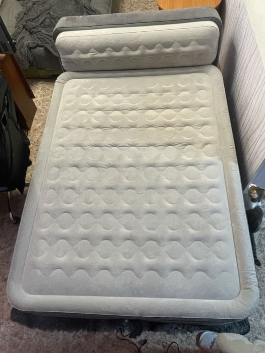 Двухспальная надувная кровать