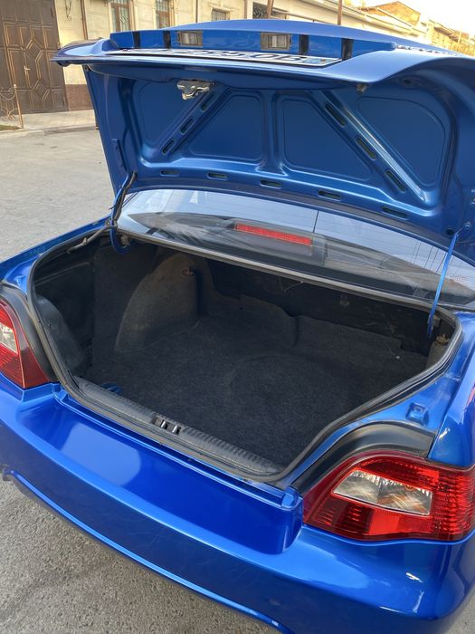 Nexia 2 sotiladi ideal holatda