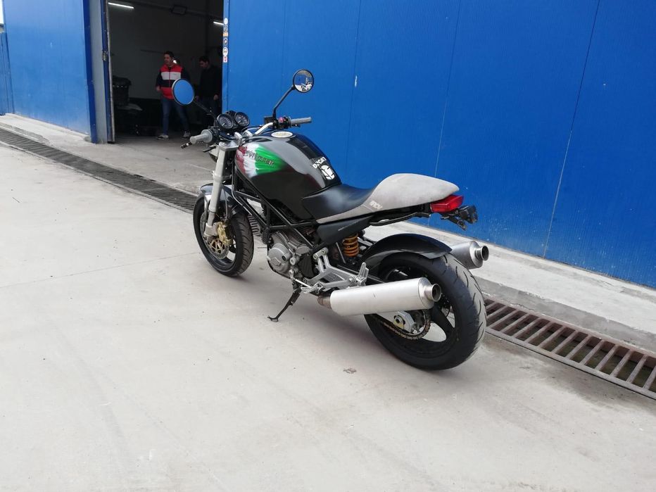 Ducați Monster 620