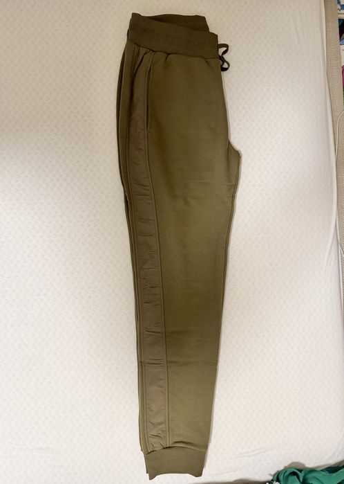 Pantaloni trening / joggers Colmar L noi!