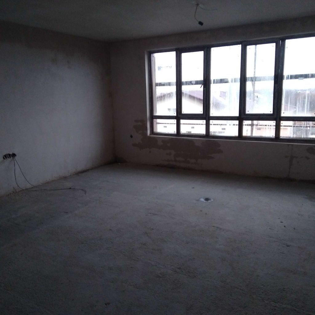 Продава се Тристаен апартамент в Пловдив, Център - 96 кв.м за 1188 €/кв.м - Снимка #2