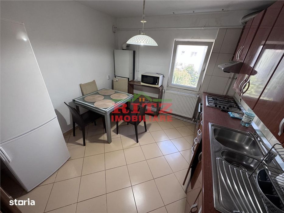 Nou! Ap. 3 cam, decom., 2 balcoane, et.3, zona Arcului!