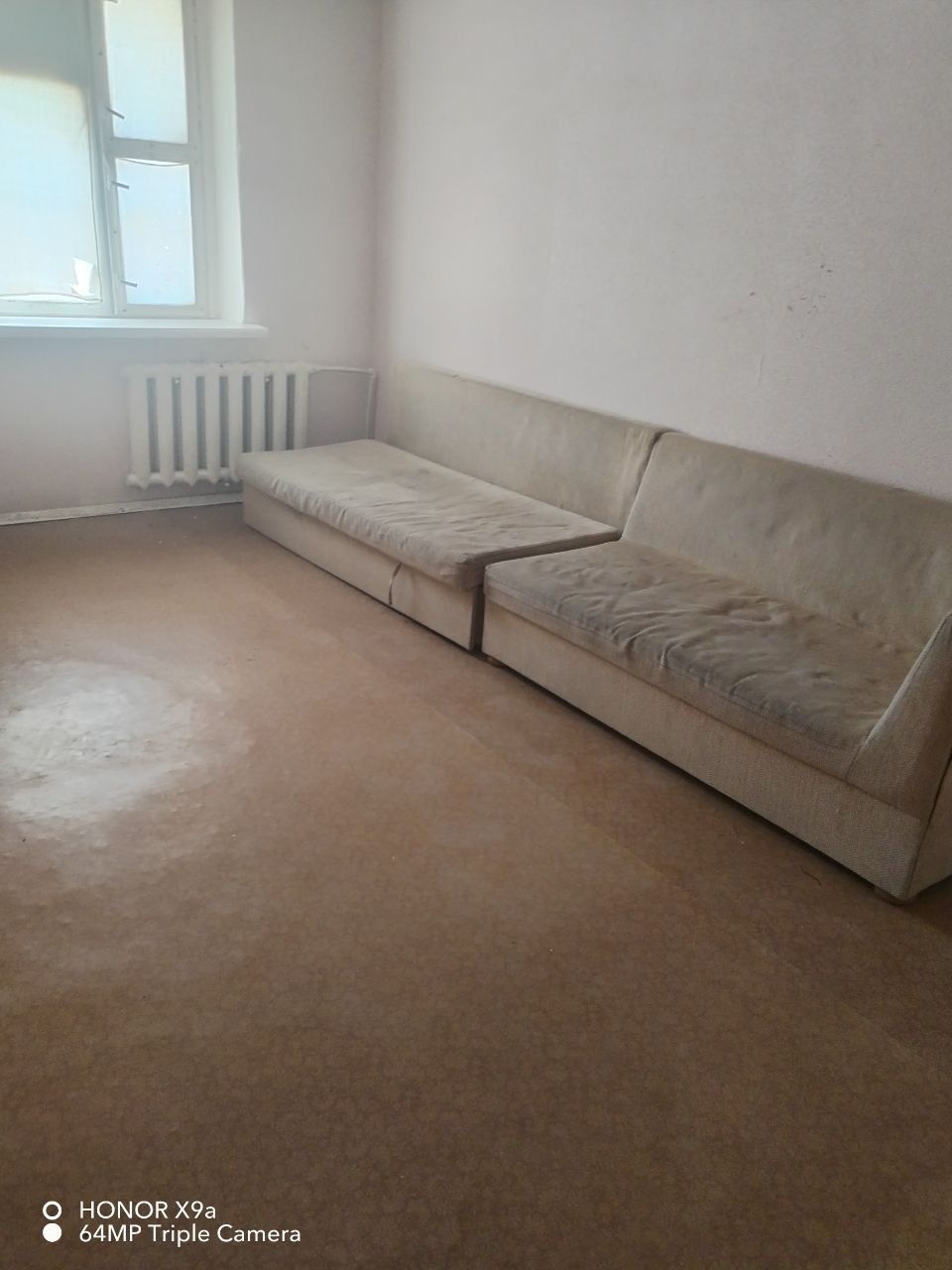 Zarafshon shaxrida 3 xonali kvartira ijaraga beriladi