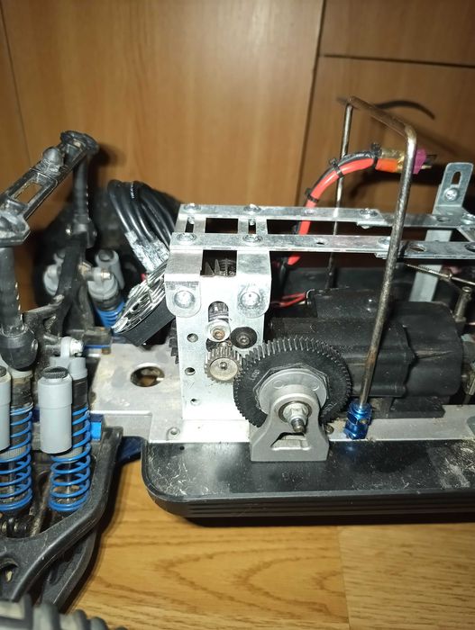 Automodel Thunder Tiger