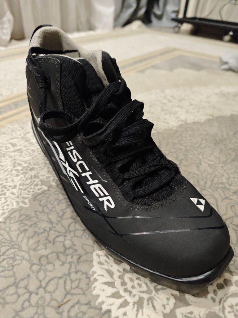 Лыжные ботинки Fischer