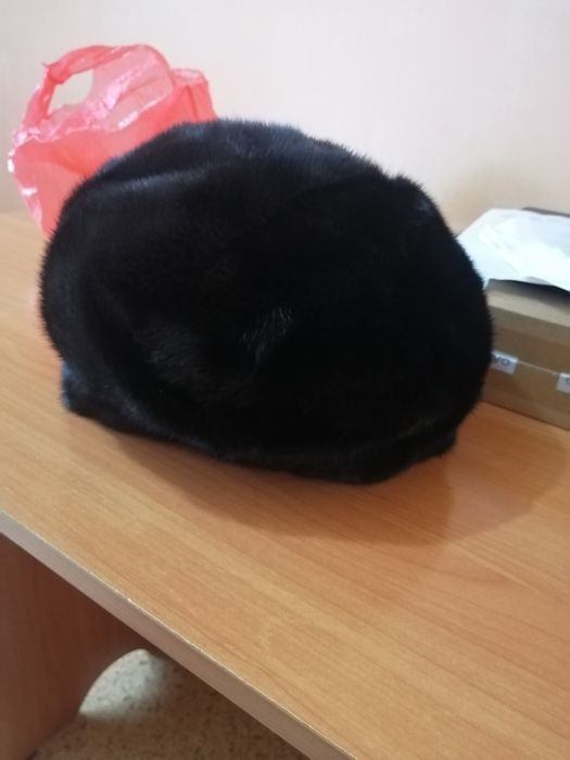 Женская норковая шапка