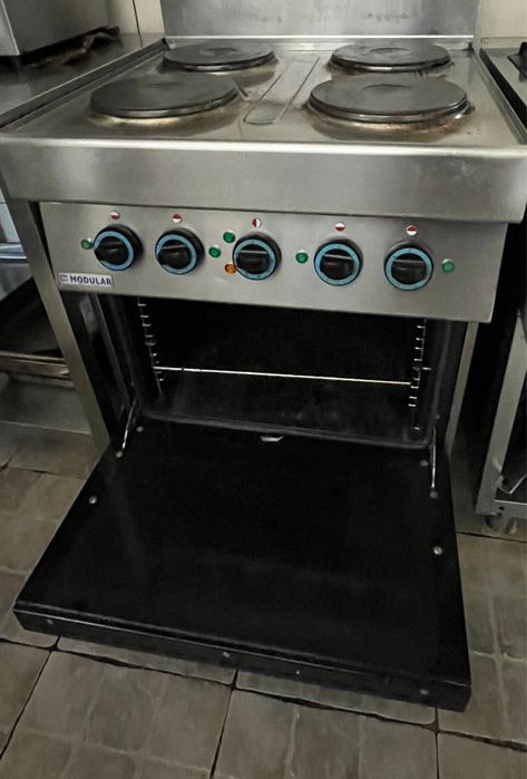 Aragaz Electric Profesional Modular cu 4 plite si cuptor