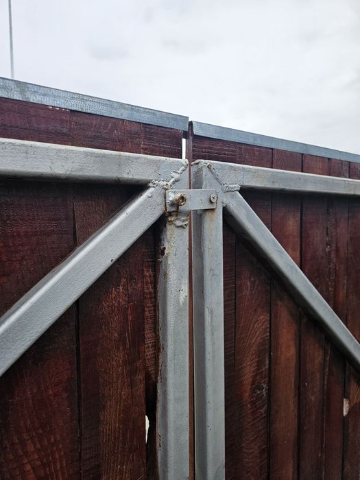 Poarta pietonala si acces masina 1010/3750