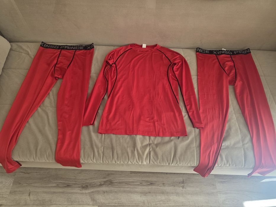 Bluza si 2 pantaloni termici, marimea L, rosu