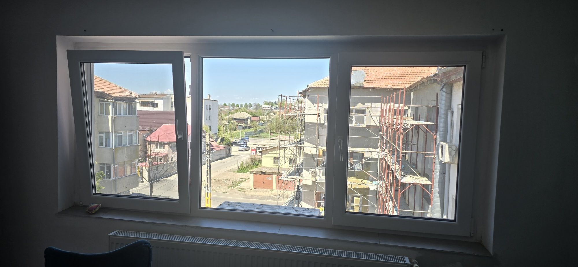 Vând termopane ROTO – tripan (sufragerie, baie, bucătărie, balcon)
