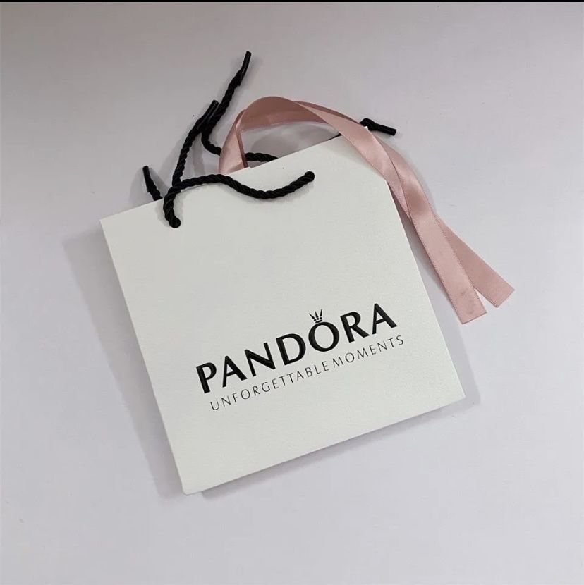 Продам коробку и пакет от pandora