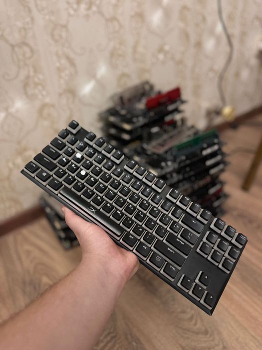 Игровые клавиуатры ajazz AK820/hyper x