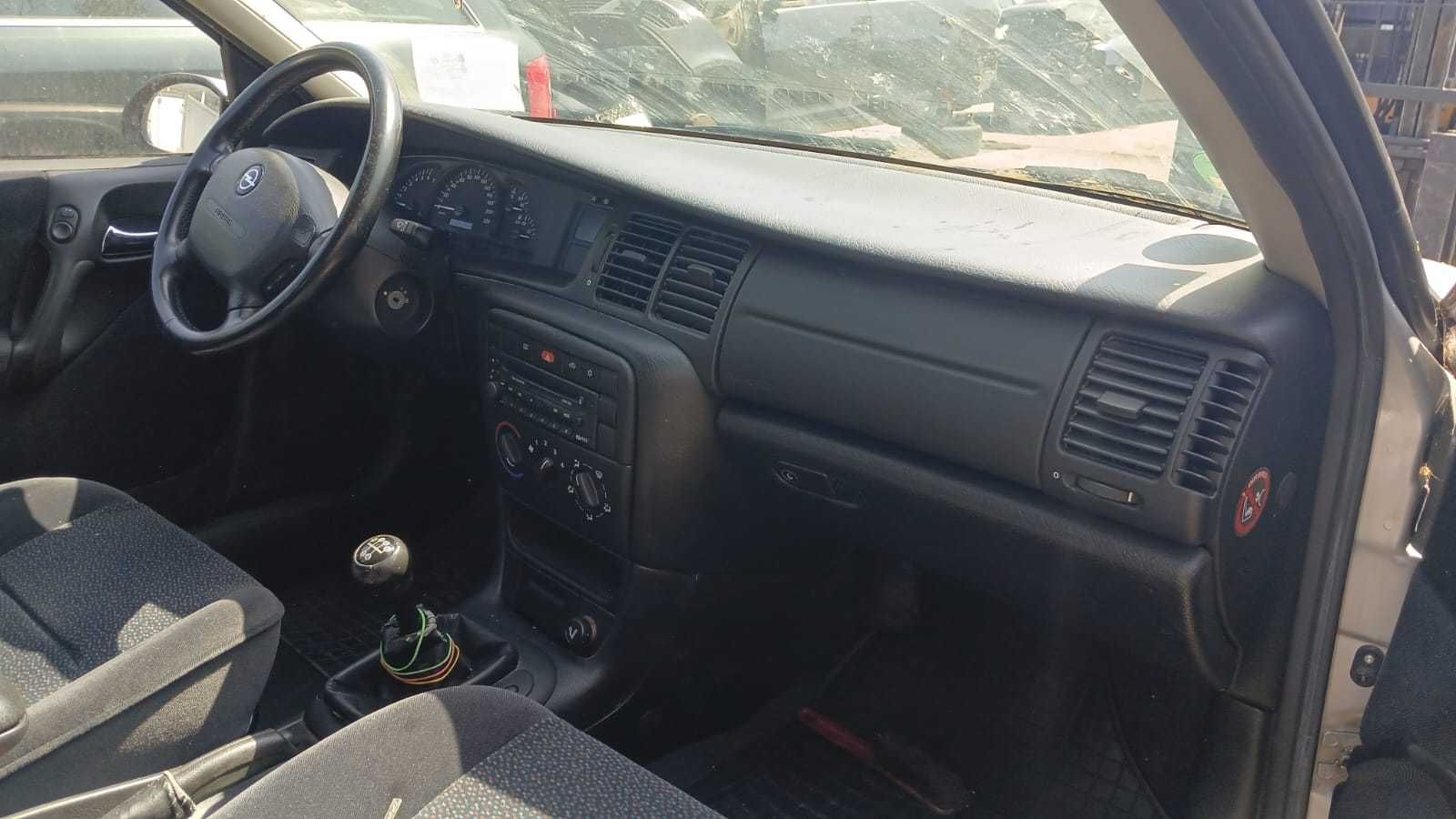 Dezmembrez Opel Vectra B Break 1.6 Benzina Din 2001 - Z16XE