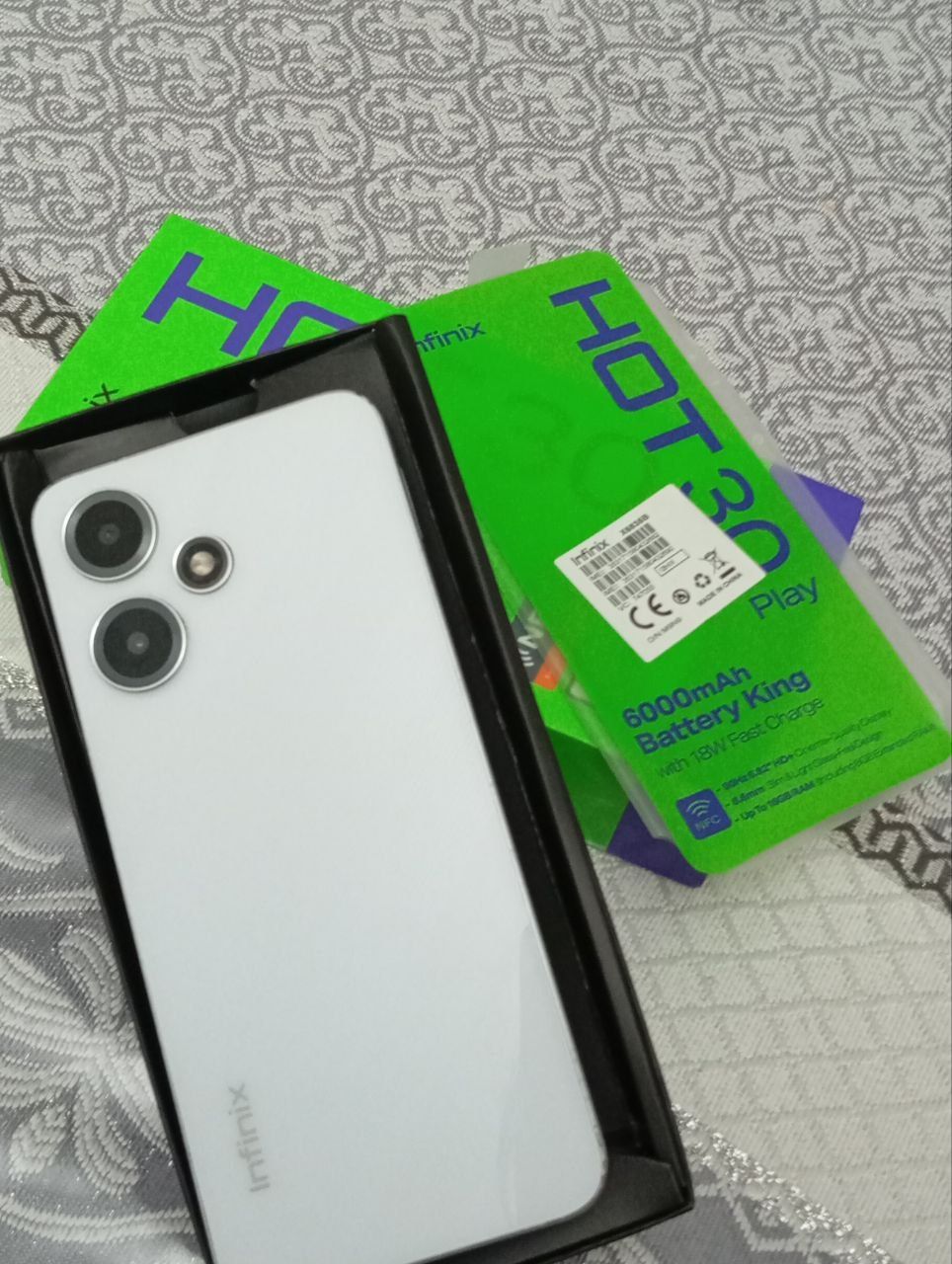 Infinix HOT 30Play. Network:4G/3G/2G. Memory:128GB+8GB(UP TO 16GB)
