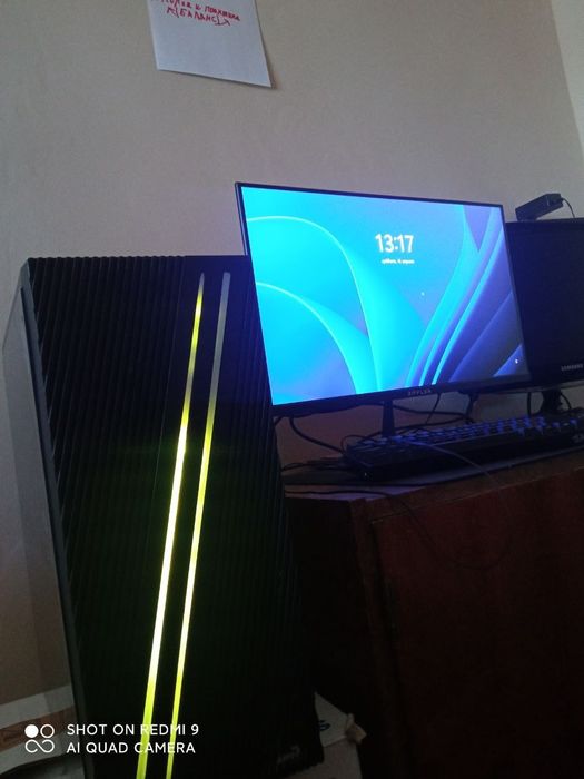 Игровой компьютер с монитором