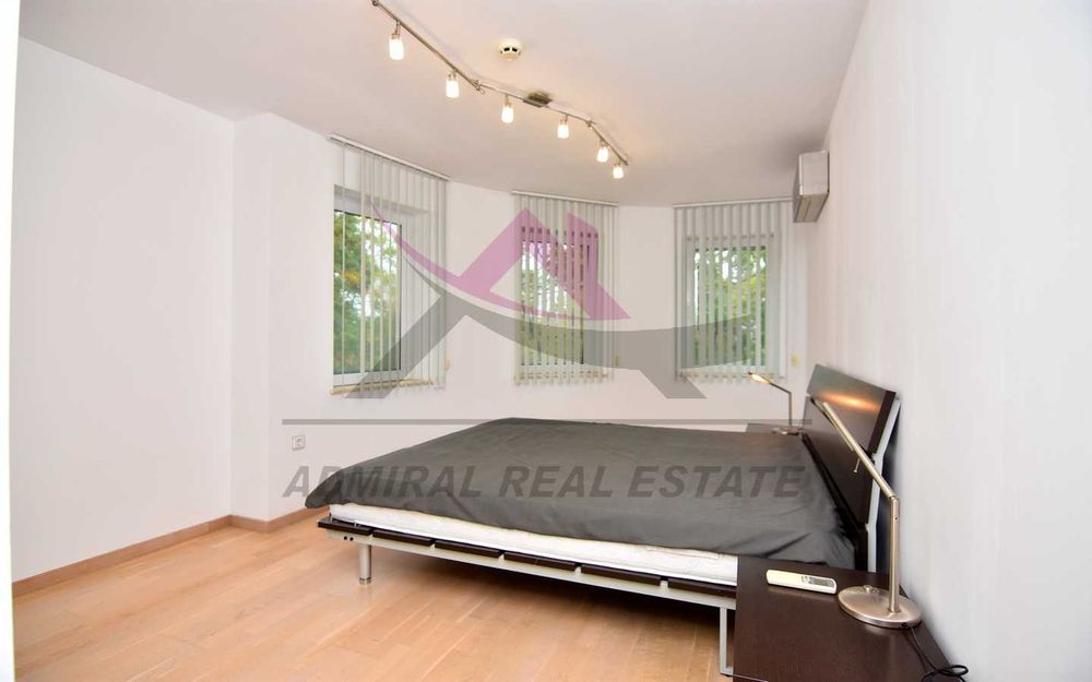 Продава се Четиристаен апартамент в Варна, Бриз - 182 кв.м за 2106 €/кв.м - Снимка #10