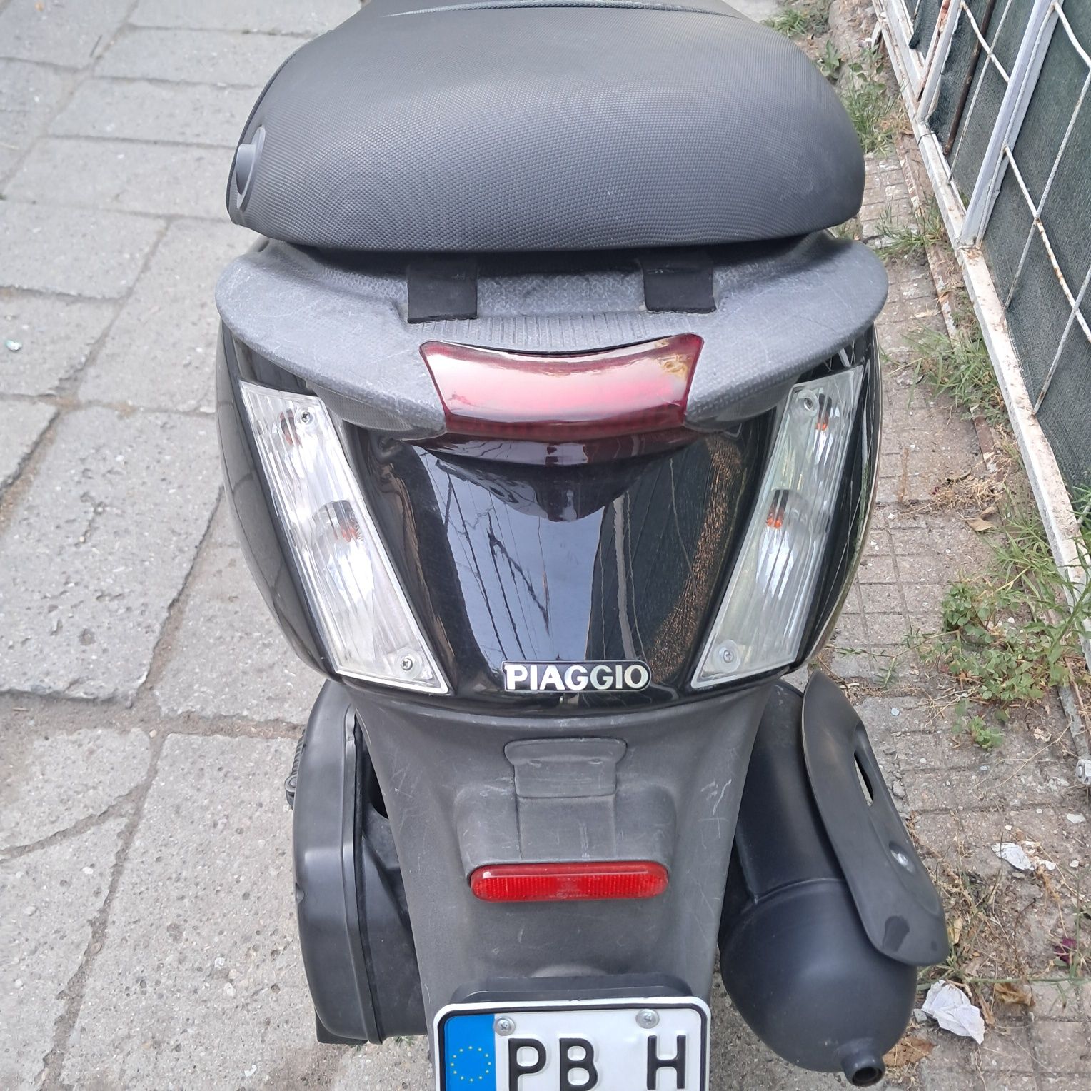 Скутер piaggio zip регистриран всички документи