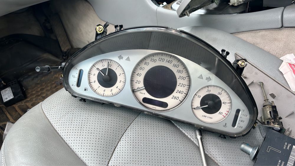 Километраж Mercedes W211 E270CDI