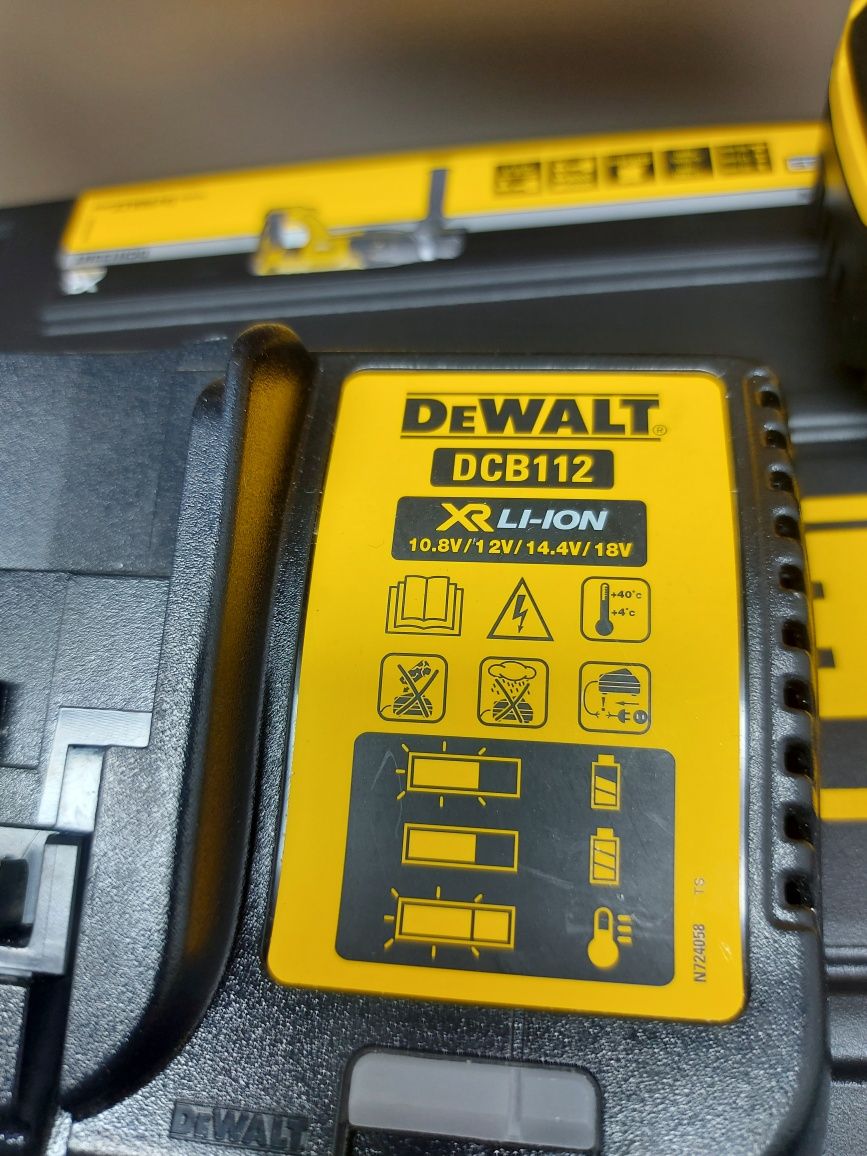 Нов безчетков перфоратор Dewalt DCH133P1