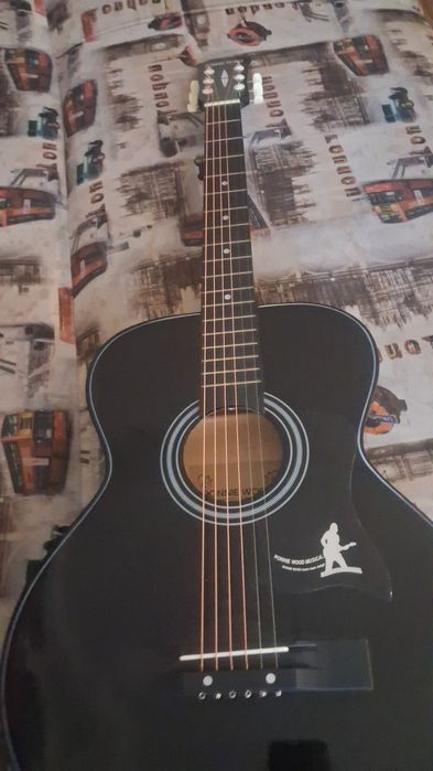 гитара в идеальном состоянии