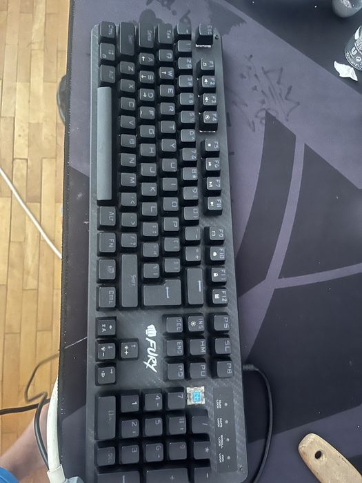 Tastatura gaming mecanica FURY swich-uri albastre