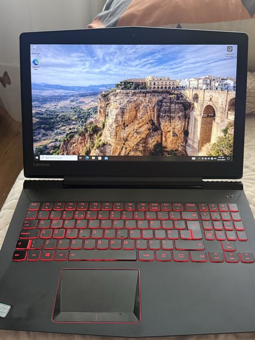 Laptop Gaming Y520