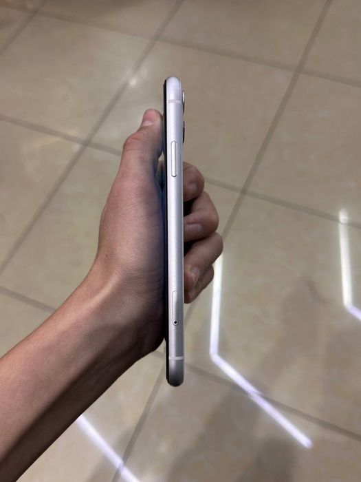 iphone 11 225$ 128gb