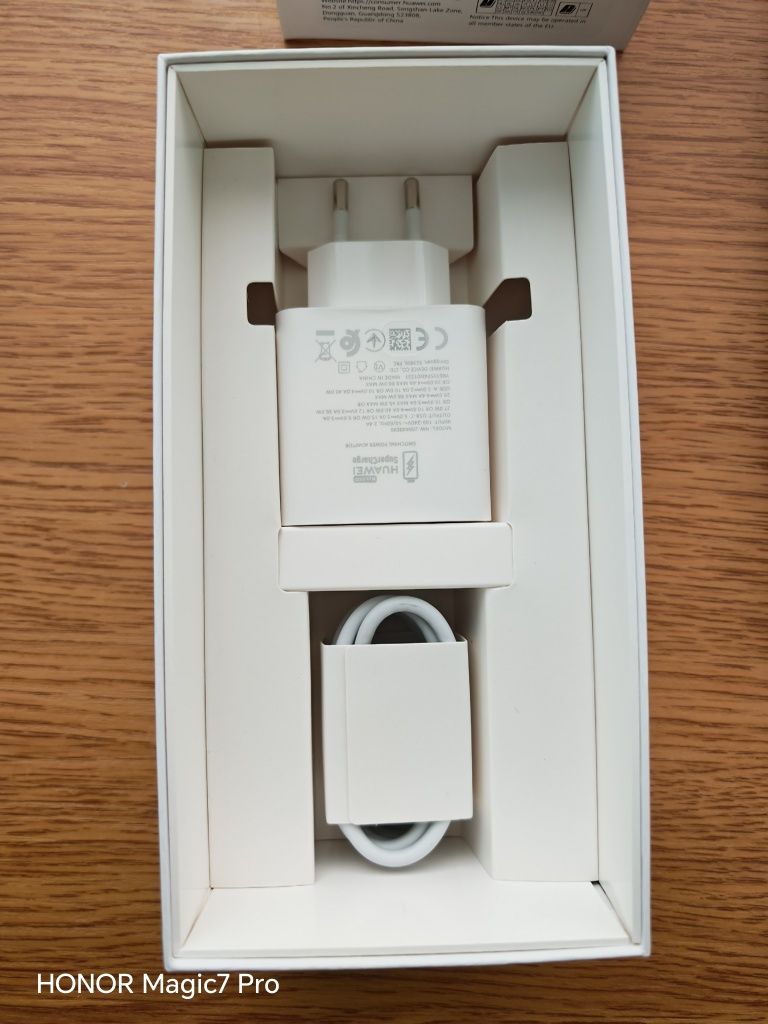 Продавам HUAWEI P60 Pro