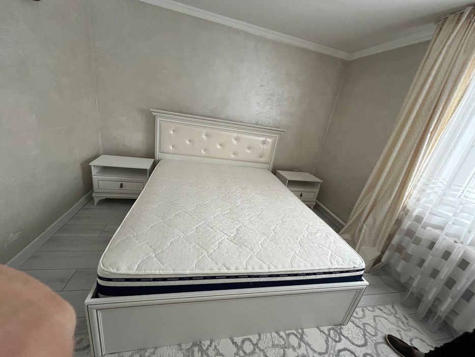 Спальный кровать Заречье Агата 160x200 см белый в идеальном состояний