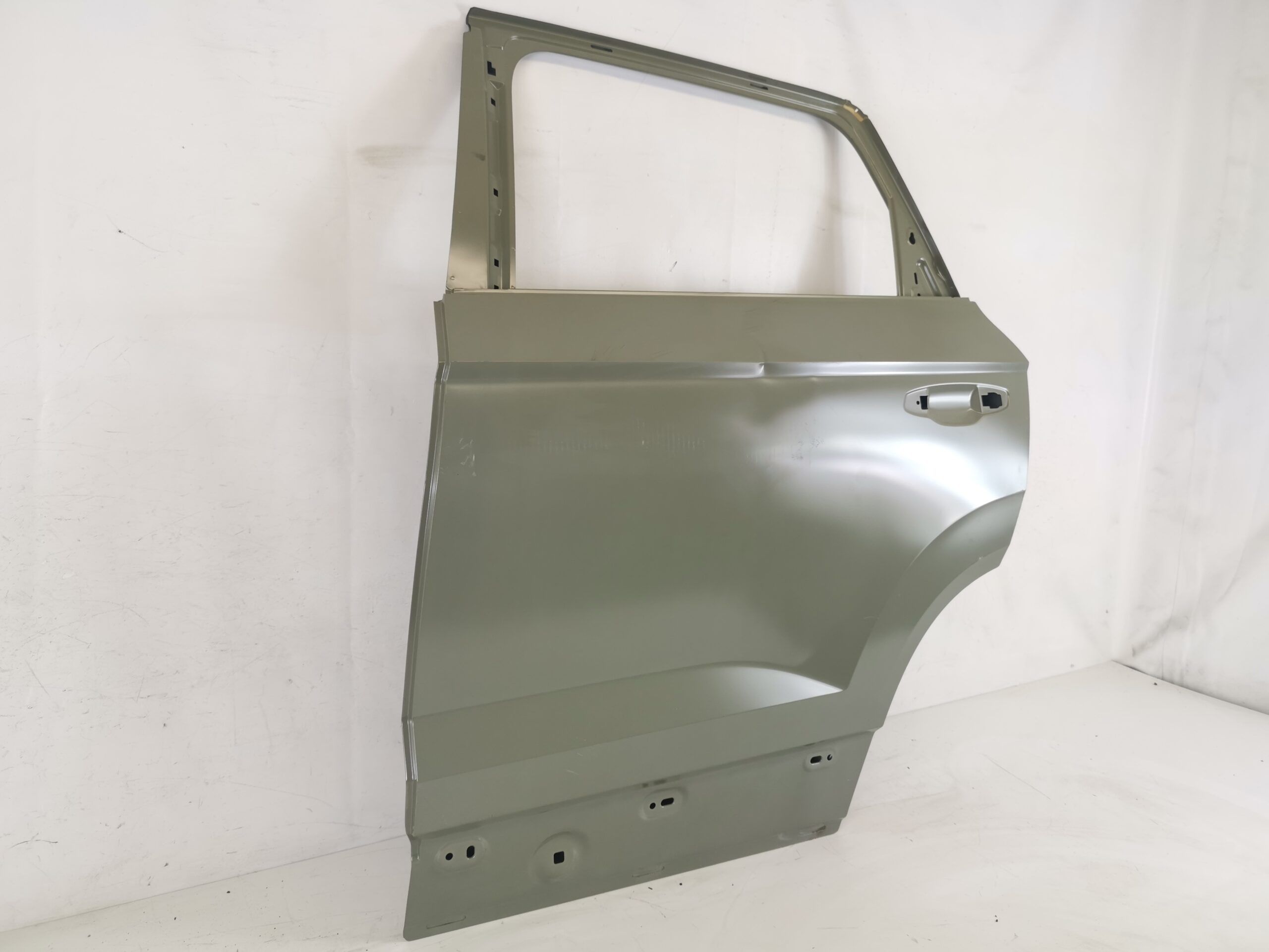 Лява задна врата / Lqva zadna vrata Seat Ateca 1 [ , , , , ] Нова ориг