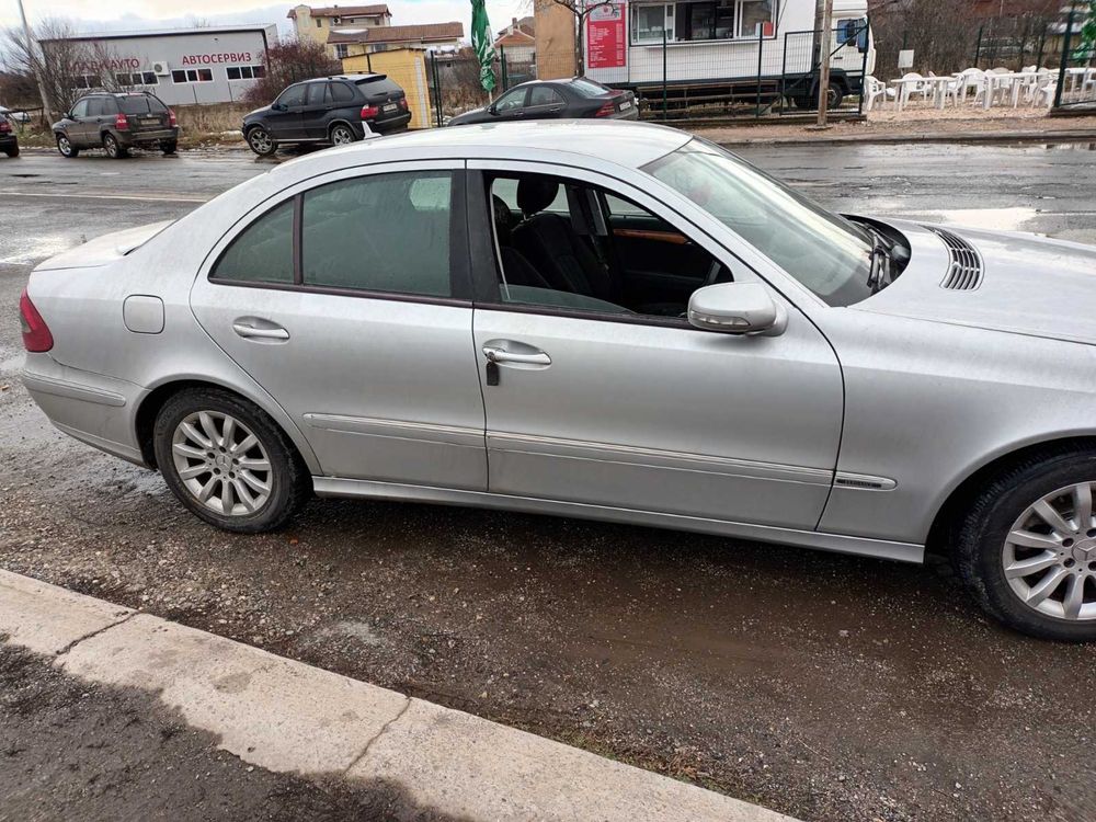 За Части Mercedes e280 cdi auto 2009 г