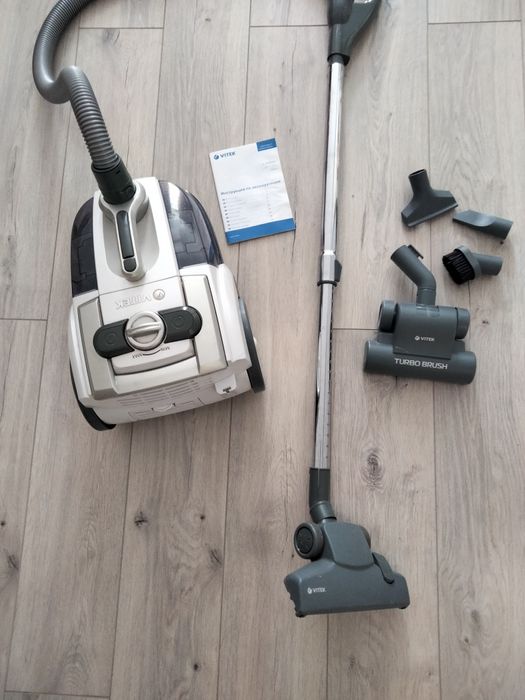 Продам моющий пылесосыс