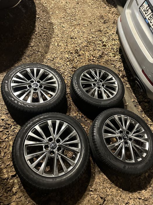 Toyota camry 55 диски с шинами