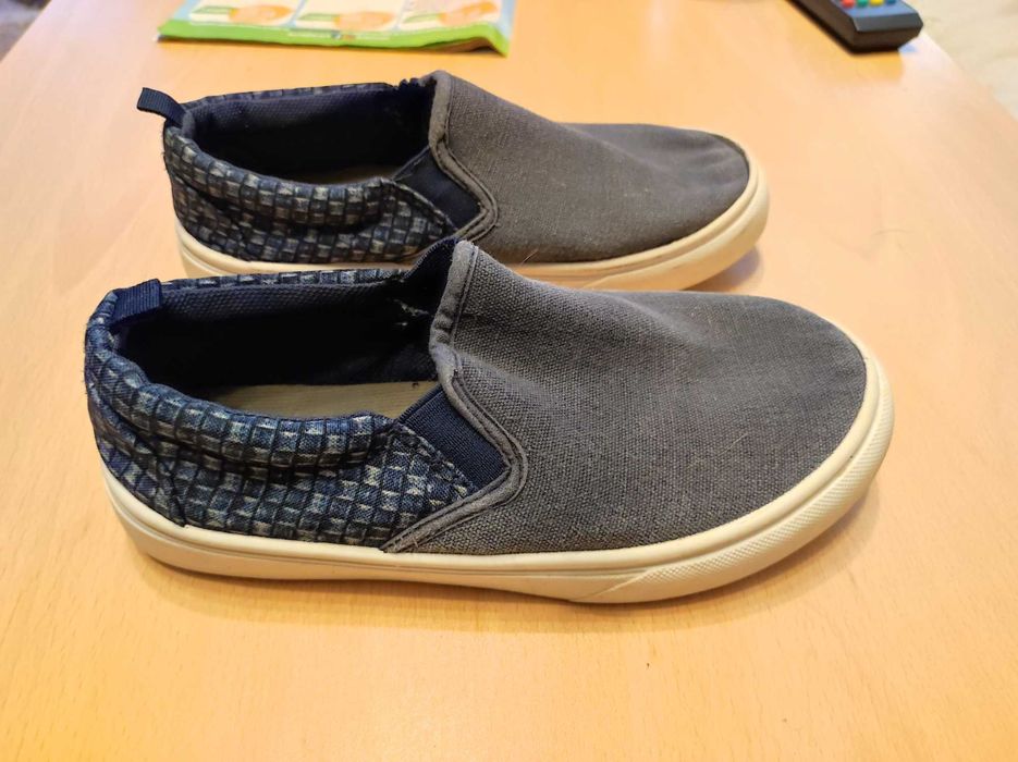 Детски пролетно летни обувки