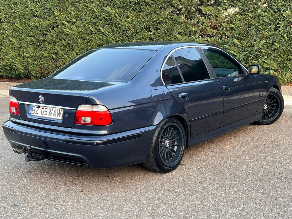 Vând BMW Seria 520 i facelift Pachet M