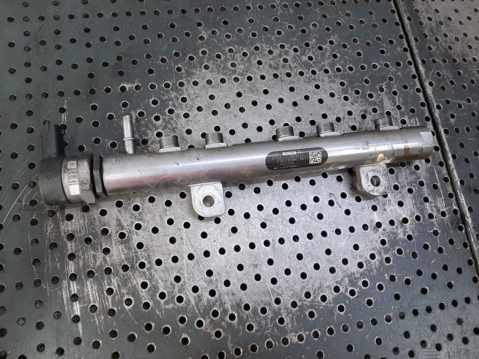 rampa injectoare stanga 3.0 crd vm44d jeep grand cherokee 4 wk wk2 2012  0445216044 35022119g