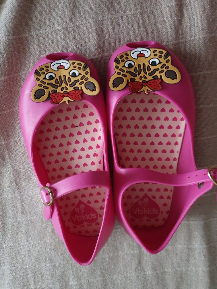 Pantofi rozi fetite