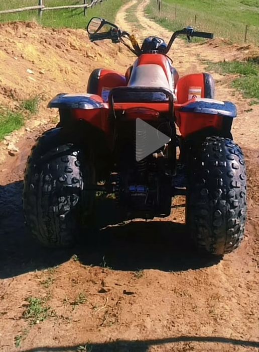 Vând Atv 250 nou putin folosit