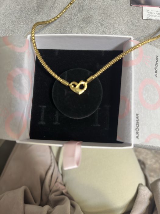 Colier Pandora Moments