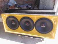 Бас каса с усилвател - FOCAL + Alpine MRD-M1000