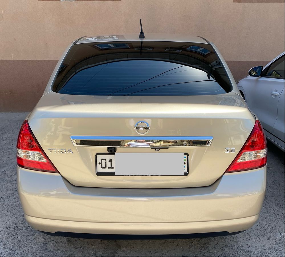 Nissan Tiida sotiladi 2008