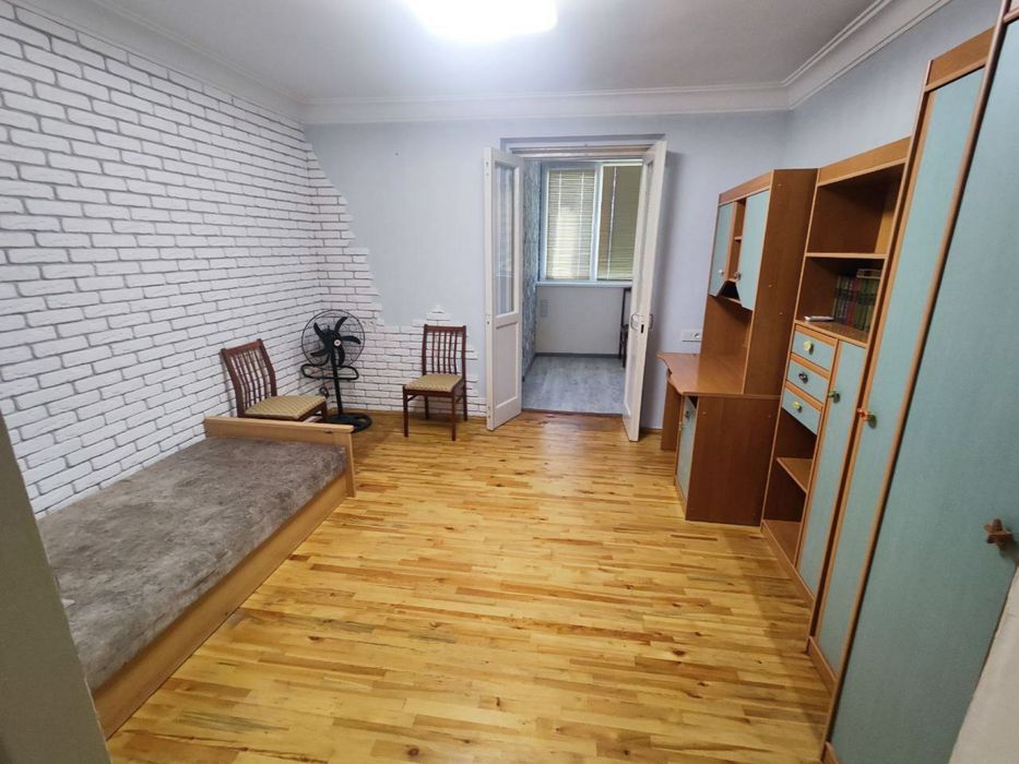 Парк Бобура, мебель и техника