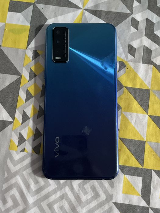 Vivo V2027 4/64 продам