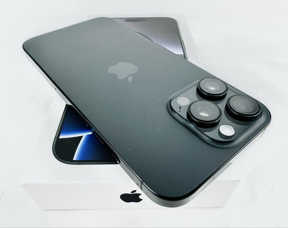 Apple iPhone 16 Pro 256GB Black Titanium КАТО НОВ! Гаранция!
