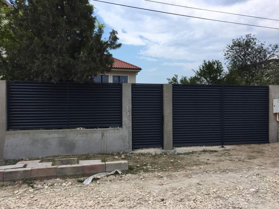 Porti tip jaluzea