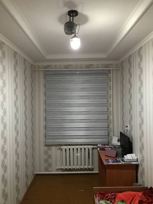 Янги қурилган 5 хонали 6 сотихли ҳовли уй сотилади.