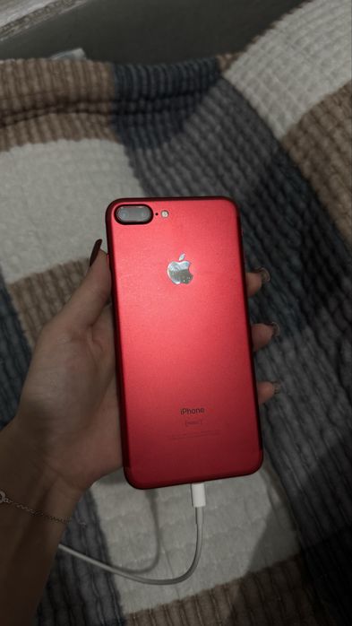 Продам Iphone 7 plus