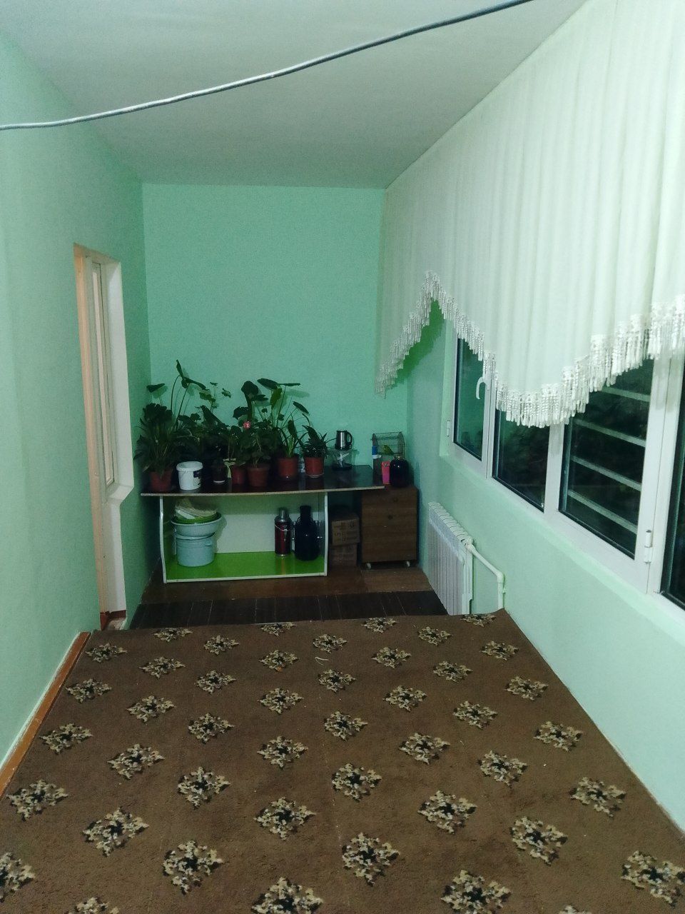 Uy sotiladi 3 xonali