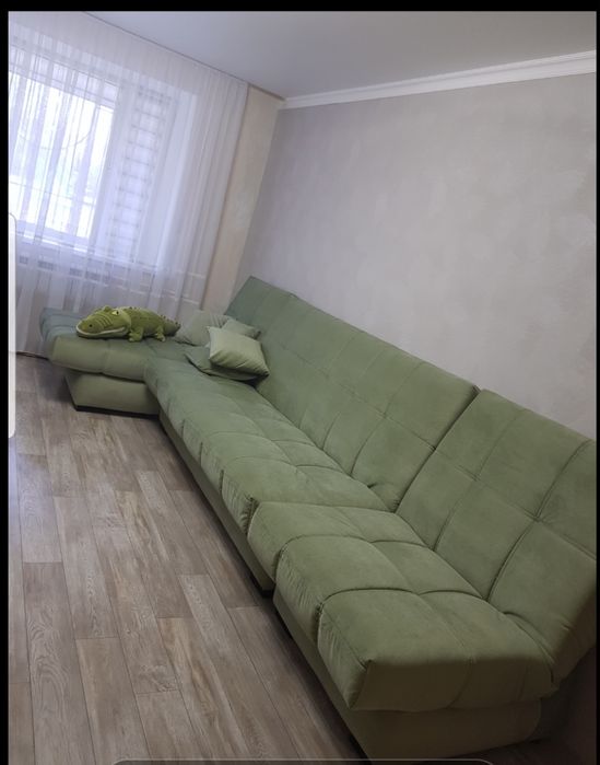 Мягкая мебель, 4 м., в отличном состоянии.